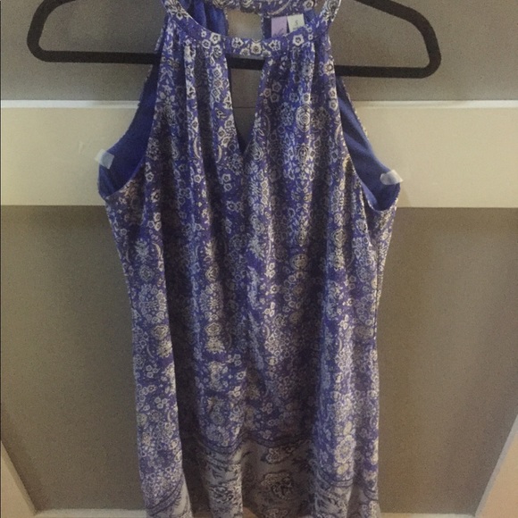 Very flattering blue and white sundress - Picture 3 of 3
